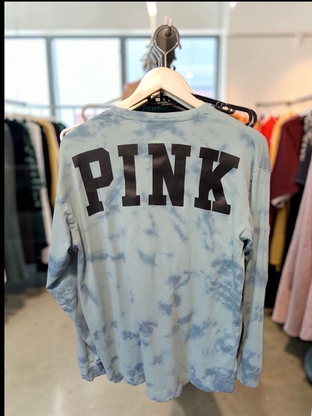 Comfy PINK Victoria’s Secret Tie Dye Long Sleeve Tee Size L - Picture 3 of 4
